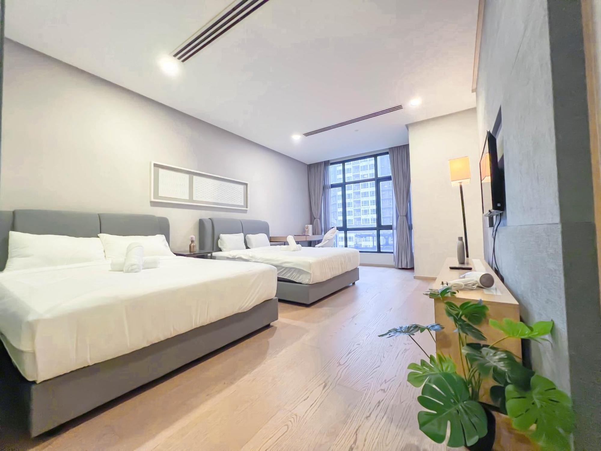 Apartment 188 By Manhattan Group