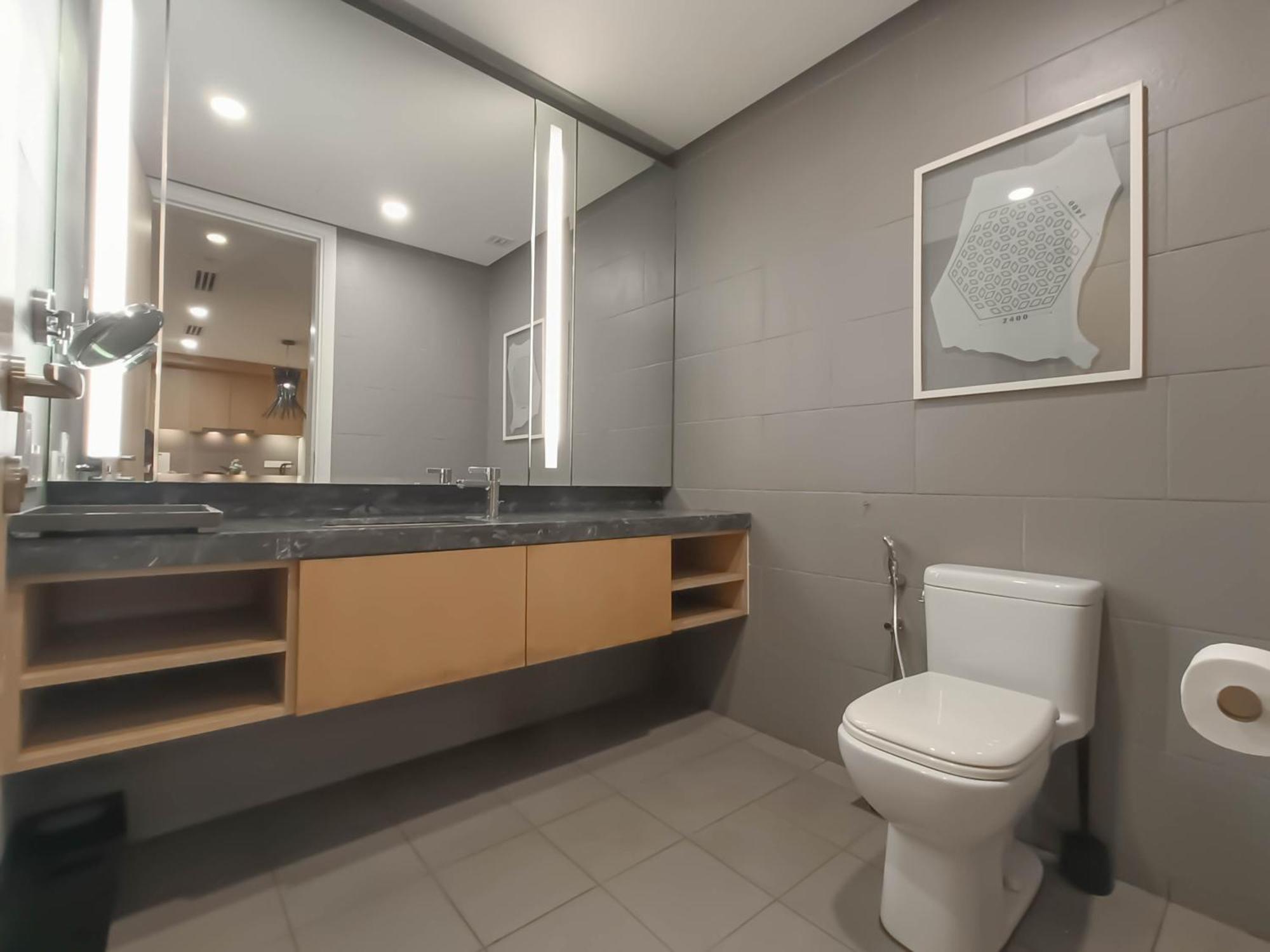 188 By Manhattan Group *
